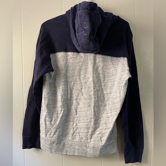 American Eagle Men’s Color-Block Hoodie - Picture 3 of 5